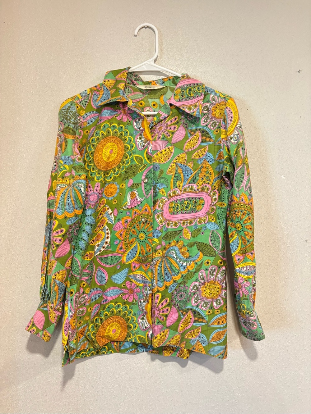 Vintage Lady Manhattan Psychedelic Floral Mod Button Front Blouse Size 8